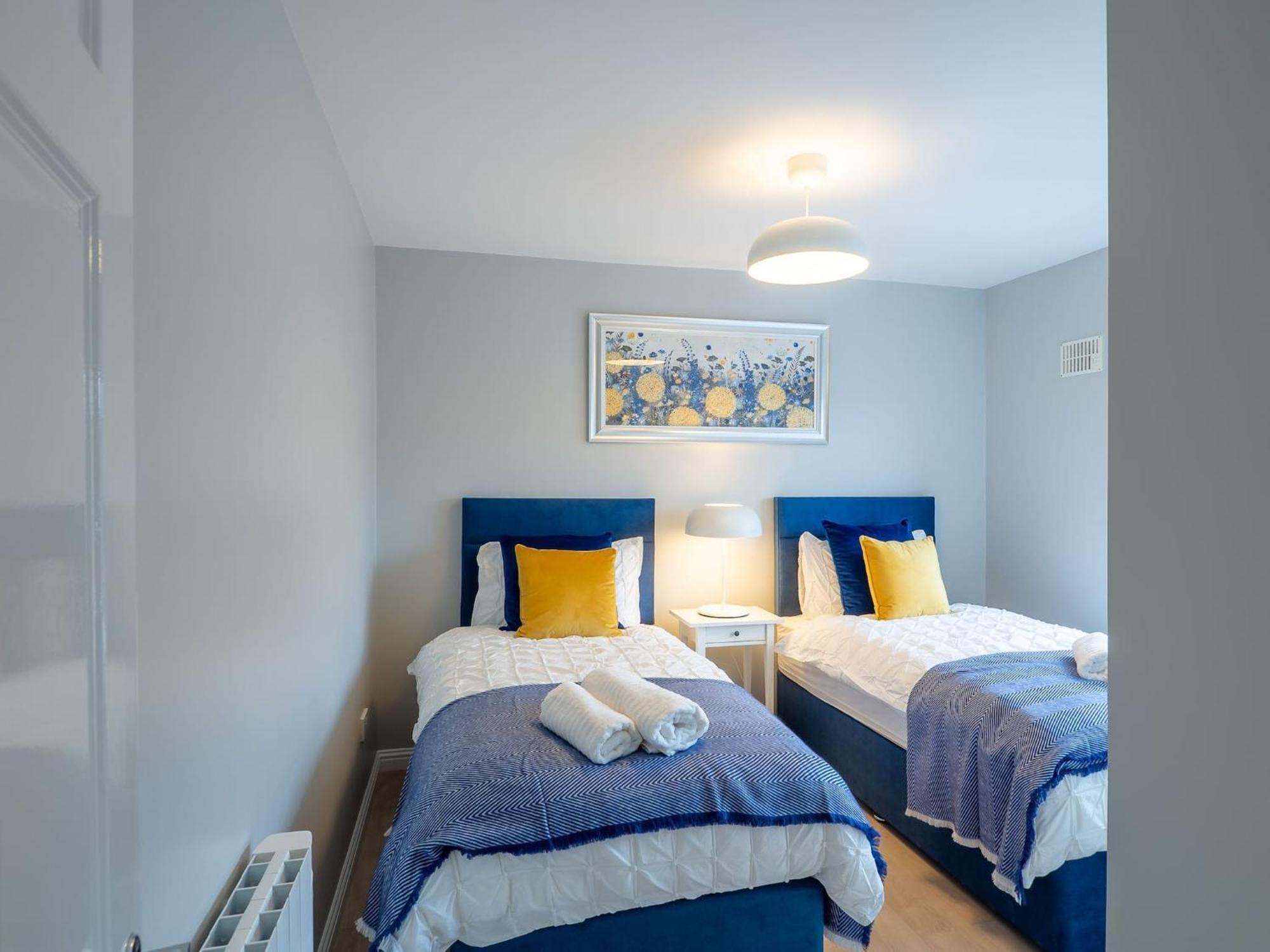 Eve'S Townhouse Apartment คลิฟเดน ภายนอก รูปภาพ