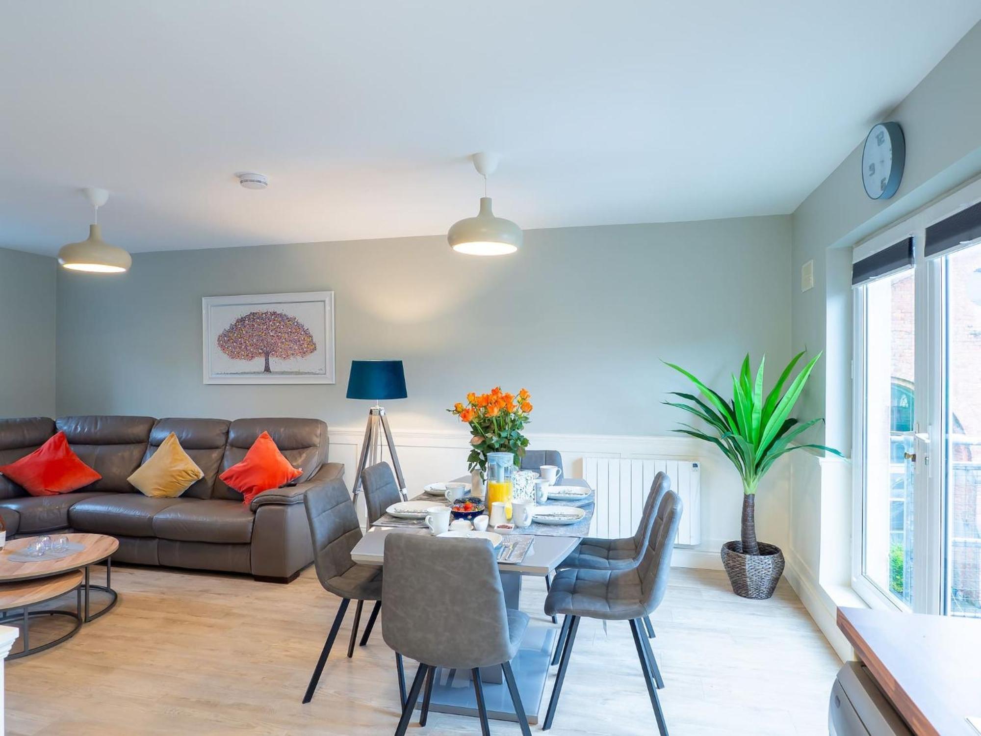 Eve'S Townhouse Apartment คลิฟเดน ภายนอก รูปภาพ